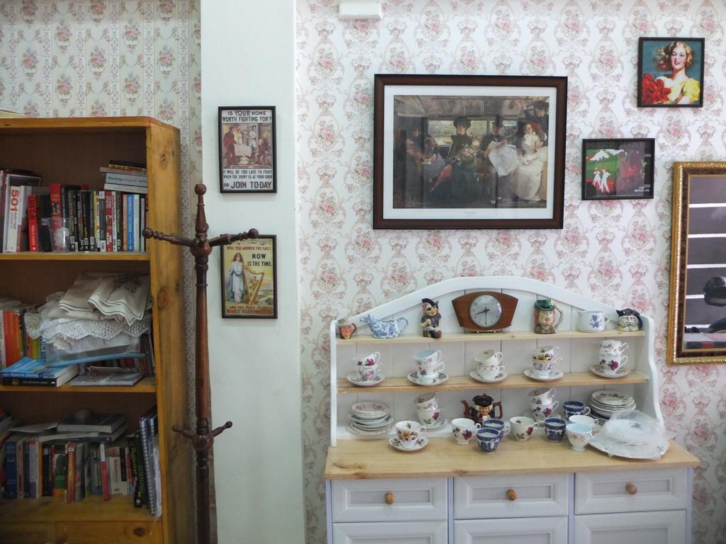 The London Tearoom Chiang Mai Exteriör bild