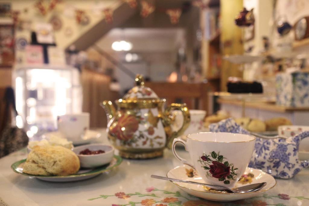 The London Tearoom Chiang Mai Exteriör bild